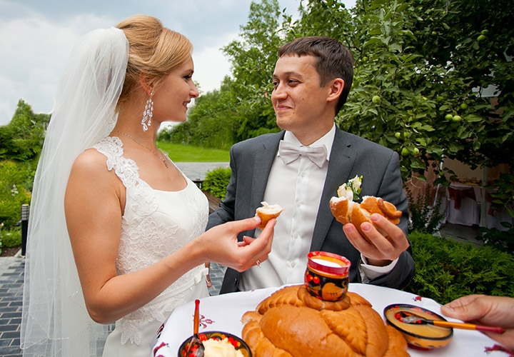 Свадьба в гостинице – праздник для молодоженов и гостей.